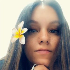 Meet your Posher, Caprilis